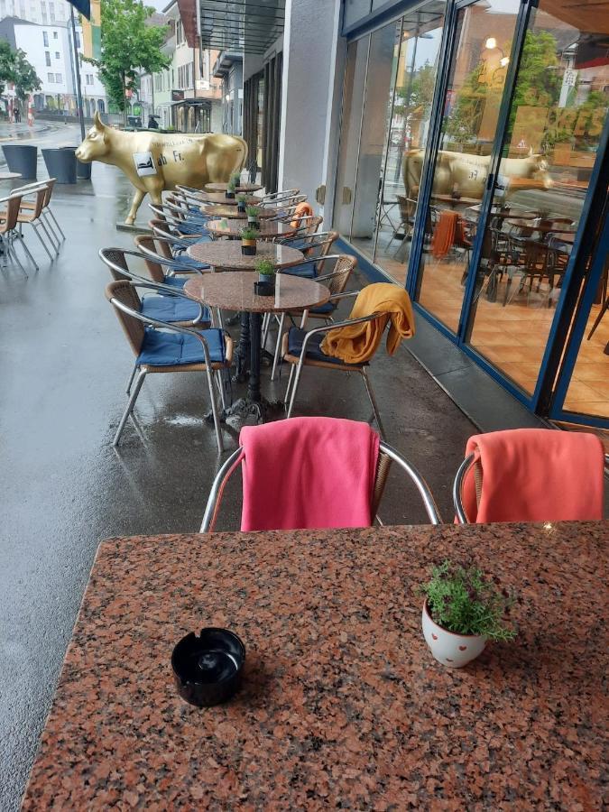 Zak Neuhausen Hostel Neuhausen Am Rheinfall Luaran gambar